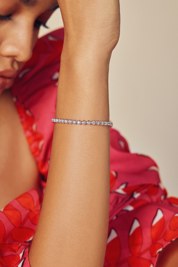 .08 Ct Crown Tennis Bracelet
