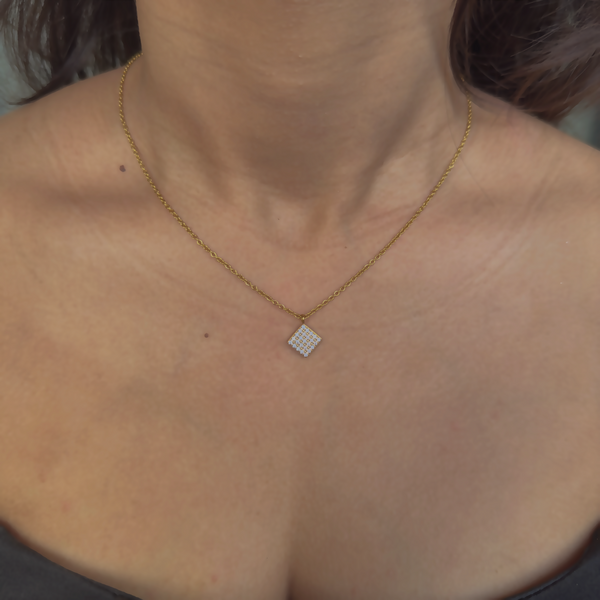 CHARM SQUARE NECKLACE - 18K GOLD-PLATED